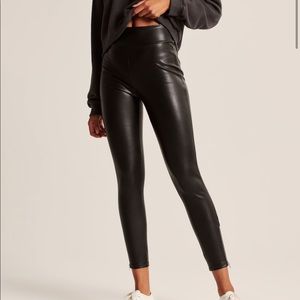 Vegan Leather Zip-Ankle Leggings